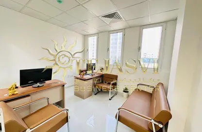 Office Space - Studio - 1 Bathroom for rent in Horizone Building - Port Saeed - Deira - Dubai