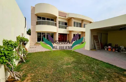 Villa - 4 Bedrooms - 4 Bathrooms for rent in Jumeirah 1 Villas - Jumeirah 1 - Jumeirah - Dubai