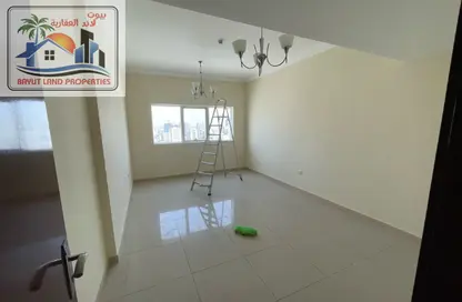 Apartment - 3 Bedrooms - 3 Bathrooms for rent in Al Mahatta - Al Qasimia - Sharjah