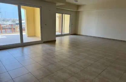 Townhouse - 2 Bedrooms - 4 Bathrooms for rent in Marina Residences 5 - Marina Residences - Palm Jumeirah - Dubai