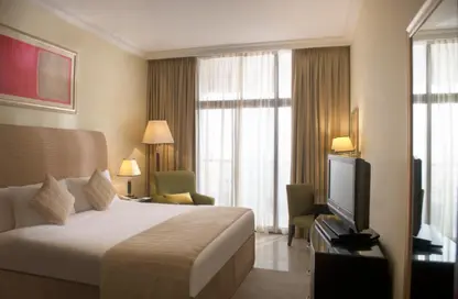 Apartment - 2 Bedrooms - 2 Bathrooms for rent in Two Seasons Hotel  and  Apartments - Dubai Media City - Dubai