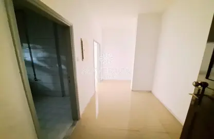 Hall / Corridor image for: Apartment - 2 Bedrooms - 2 Bathrooms for rent in Al Wahda Building - Al Majaz 2 - Al Majaz - Sharjah, Image 1