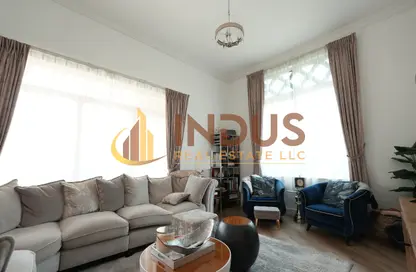 Apartment - 3 Bedrooms - 3 Bathrooms for rent in Al Nabat - Shoreline Apartments - Palm Jumeirah - Dubai