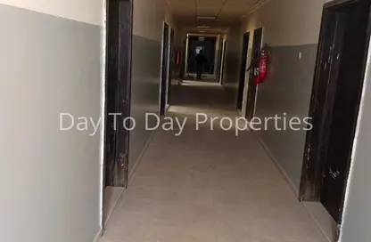 سكن عمال - استوديو - 5 حمامات للايجار في المنطقة الصناعية رقم 4 - المنطقة الصناعية بالشارقة - الشارقة