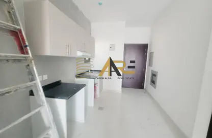Apartment - Studio - 1 Bathroom for rent in Sarab 2 - Aljada - Sharjah Apartment - Studio - 1 Bathroom for rent in Sarab 2 - Aljada - Sharjah