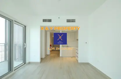 Apartment - Studio - 1 Bathroom for rent in Waters Edge - Yas Island - Abu Dhabi