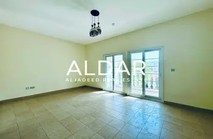 Townhouse - 2 Bedrooms - 1 Bathroom for rent in Nakheel Townhouses - Jumeirah Village Circle - Dubai