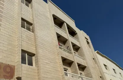 عمارة بالكامل - استوديو - 8 حمامات للبيع في تجارية مويلح - الشارقة