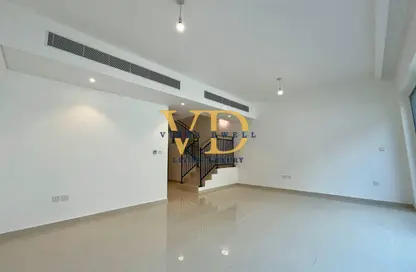 تاون هاوس - 3 غرف نوم - 3 حمامات للايجار في 2 فيكتوريا - داماك هيلز 2 - دبي