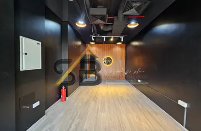 Shop - Studio - 1 Bathroom for rent in Jumeirah Garden City - Al Satwa - Dubai