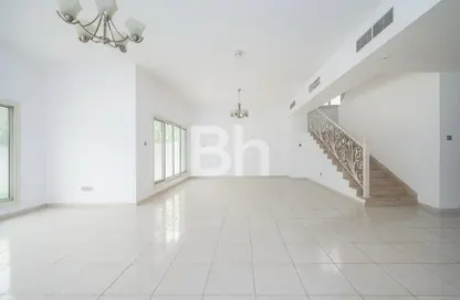 فيلا - 4 غرف نوم - 5 حمامات للايجار في فلل النخيل - قرية الجميرا سركل - دبي