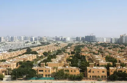 شقة - 1 حمام للايجار في عزيزي بلازا - الفرجان - دبي