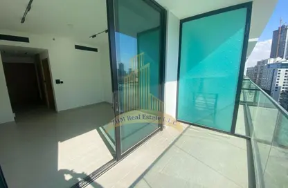 شقة - 1 حمام للايجار في بن غاطي أزور - منطقة 16 - قرية جميرا الدائرية - دبي