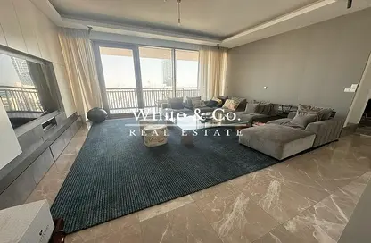 Living Room image for: Penthouse - 3 Bedrooms - 4 Bathrooms for rent in Creekside 18 A - Creekside 18 - Dubai Creek Harbour (The Lagoons) - Dubai, Image 1
