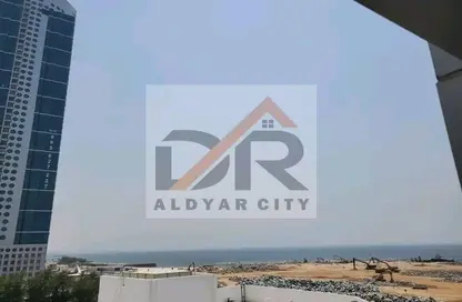 شقة - غرفة نوم - 1 حمام للايجار في مساكن كورنيش عجمان - طريق كورنيش عجمان - عجمان