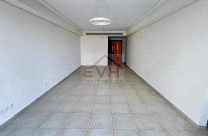 Apartment - 3 Bedrooms - 4 Bathrooms for rent in Goldcrest Views 2 - JLT Cluster J - Jumeirah Lake Towers - Dubai