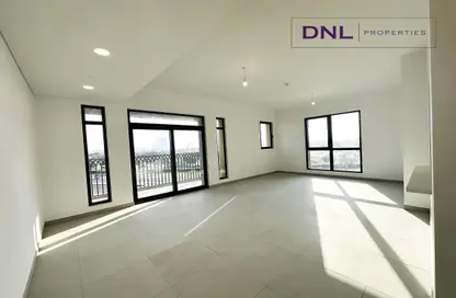 Empty Room image for: Apartment - 2 Bedrooms - 3 Bathrooms for rent in Asayel - Madinat Jumeirah Living - Umm Suqeim - Dubai, Image 1