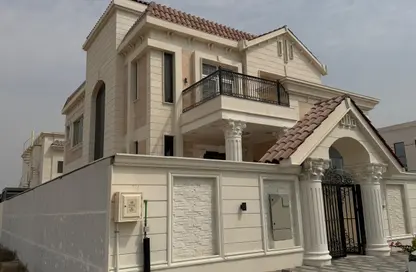 Villa - 4 Bedrooms - 5 Bathrooms for sale in Tilal City A - Tilal City - Sharjah