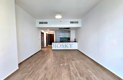 شقة - غرفة نوم - 2 حمامات للايجار في اكا ريزيدنس - قرية الجميرا سركل - دبي