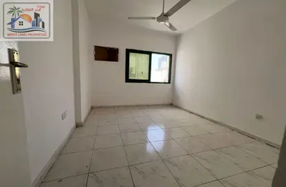 شقة - غرفة نوم - 1 حمام للايجار في بناء النباعة - النبعة - الشرق - الشارقة