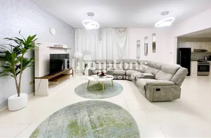 Apartment - 1 Bedroom - 1 Bathroom for rent in Lavender 1 - Emirates Gardens 1 - Jumeirah Village Circle - Dubai
