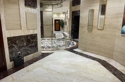 شقة - 3 غرف نوم - 5 حمامات للايجار في برج كونكر - شارع الشيخ مكتوم بن راشد - عجمان