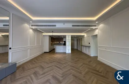 Apartment - 2 Bedrooms - 4 Bathrooms for sale in Al Tamr - Shoreline Apartments - Palm Jumeirah - Dubai