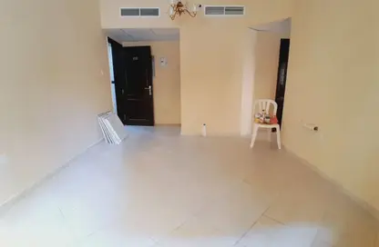 Compound - 1 Bedroom - 1 Bathroom for rent in Al Butina 9 Building - Al Butina - Sharjah