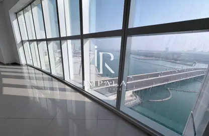Apartment - 2 Bedrooms - 3 Bathrooms for rent in RAK Tower - Marina Square - Al Reem Island - Abu Dhabi
