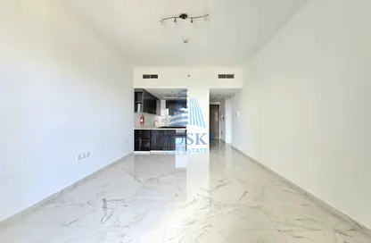Apartment - 1 Bedroom - 2 Bathrooms for rent in Golden Dream Tower 1 - Jumeirah Village Circle - Dubai