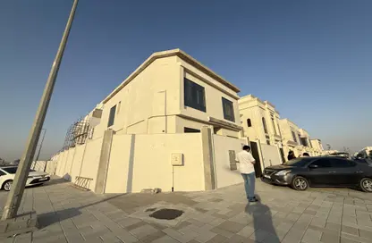 Villa - 4 Bedrooms - 6 Bathrooms for rent in Al Hooshi Villas - Hoshi - Al Badie - Sharjah