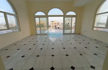 شقة - 1 حمام للايجار في مركز محمد بن زايد - مدينة محمد بن زايد - أبوظبي