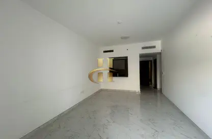 شقة - 2 غرف نوم - 3 حمامات للايجار في AAA سكن - الضاحية 13 - قرية الجميرا سركل - دبي