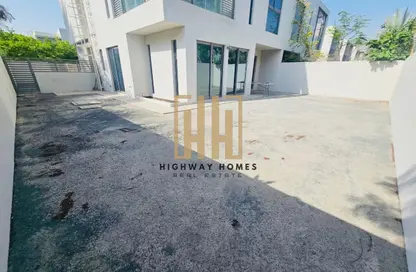 فيلا - 4 غرف نوم - 5 حمامات للايجار في الياسمين - الزاهية - تجارية مويلح - الشارقة فيلا - 4 غرف نوم - 5 حمامات للايجار في الياسمين - الزاهية - تجارية مويلح - الشارقة