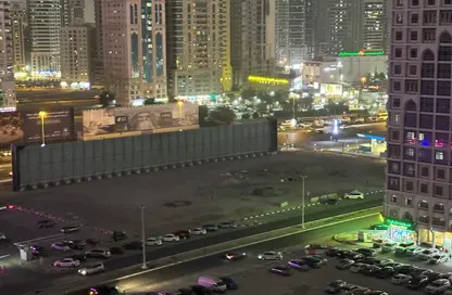 شقة - غرفة نوم - 1 حمام للايجار في برج منازل 2 - شارع التعاون - التعاون - الشارقة