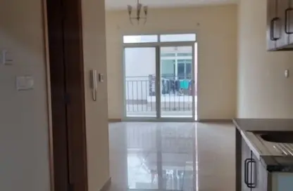 Apartment - Studio - 1 Bathroom for rent in May Residence 3 - May Residence - District 10 - Jumeirah Village Circle - Dubai