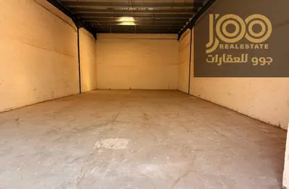 مستودع - استوديو - 1 حمام للايجار في أم الثعوب - أم القيوين