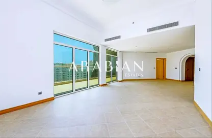 Apartment - 3 Bedrooms - 4 Bathrooms for rent in Al Khushkar - Shoreline Apartments - Palm Jumeirah - Dubai