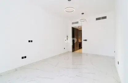 شقة - 1 حمام للايجار في رويال ريجينسي - الخليج التجاري - دبي شقة - 1 حمام للايجار في رويال ريجينسي - الخليج التجاري - دبي