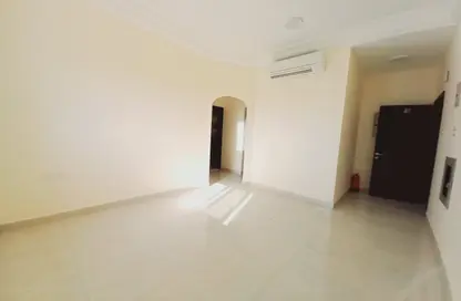 شقة - غرفة نوم - 1 حمام للايجار في 2 الشامسي - تجارية مويلح - الشارقة