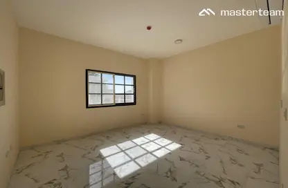 Empty Room image for: Apartment - 2 Bedrooms - 2 Bathrooms for rent in Al Ameriya - Al Jimi - Al Ain, Image 1