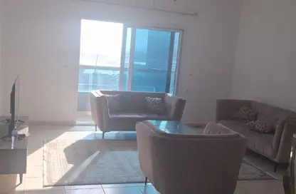 Apartment - 1 Bedroom - 2 Bathrooms for sale in Palm Tower 1 - Palm Towers - Al Majaz - Sharjah
