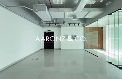 Office Space - Studio - 1 Bathroom for rent in Park Lane Tower - Business Bay - Dubai Office Space - Studio - 1 Bathroom for rent in Park Lane Tower - Business Bay - Dubai