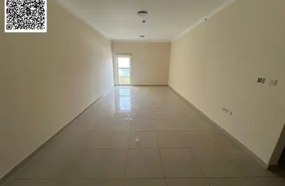 Apartment - 3 Bedrooms - 3 Bathrooms for rent in Al Jurf 2 - Al Jurf - Ajman Downtown - Ajman