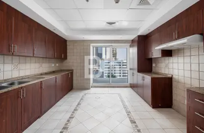 Apartment - 2 Bedrooms - 3 Bathrooms for rent in Al Seef Tower - Dubai Marina - Dubai