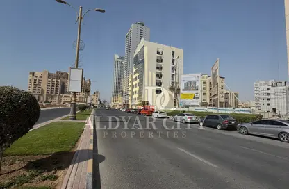 Apartment - 2 Bedrooms - 2 Bathrooms for rent in Corniche Tower - Ajman Corniche Road - Ajman