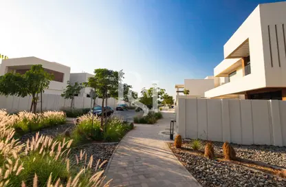 Villa - 4 Bedrooms - 7 Bathrooms for rent in West Yas - Yas Island - Abu Dhabi