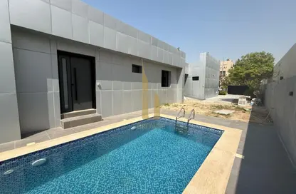 Villa - 3 Bedrooms - 3 Bathrooms for rent in Umm Suqeim 1 Villas - Umm Suqeim 1 - Umm Suqeim - Dubai