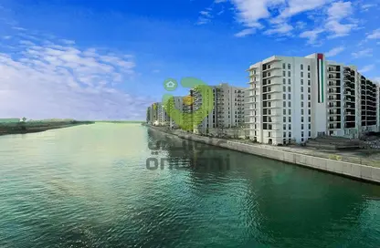 Apartment - 3 Bedrooms - 4 Bathrooms for sale in Waters Edge - Yas Island - Abu Dhabi