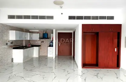Apartment - Studio - 1 Bathroom for rent in Al Amir Building - Arjan - Dubai
